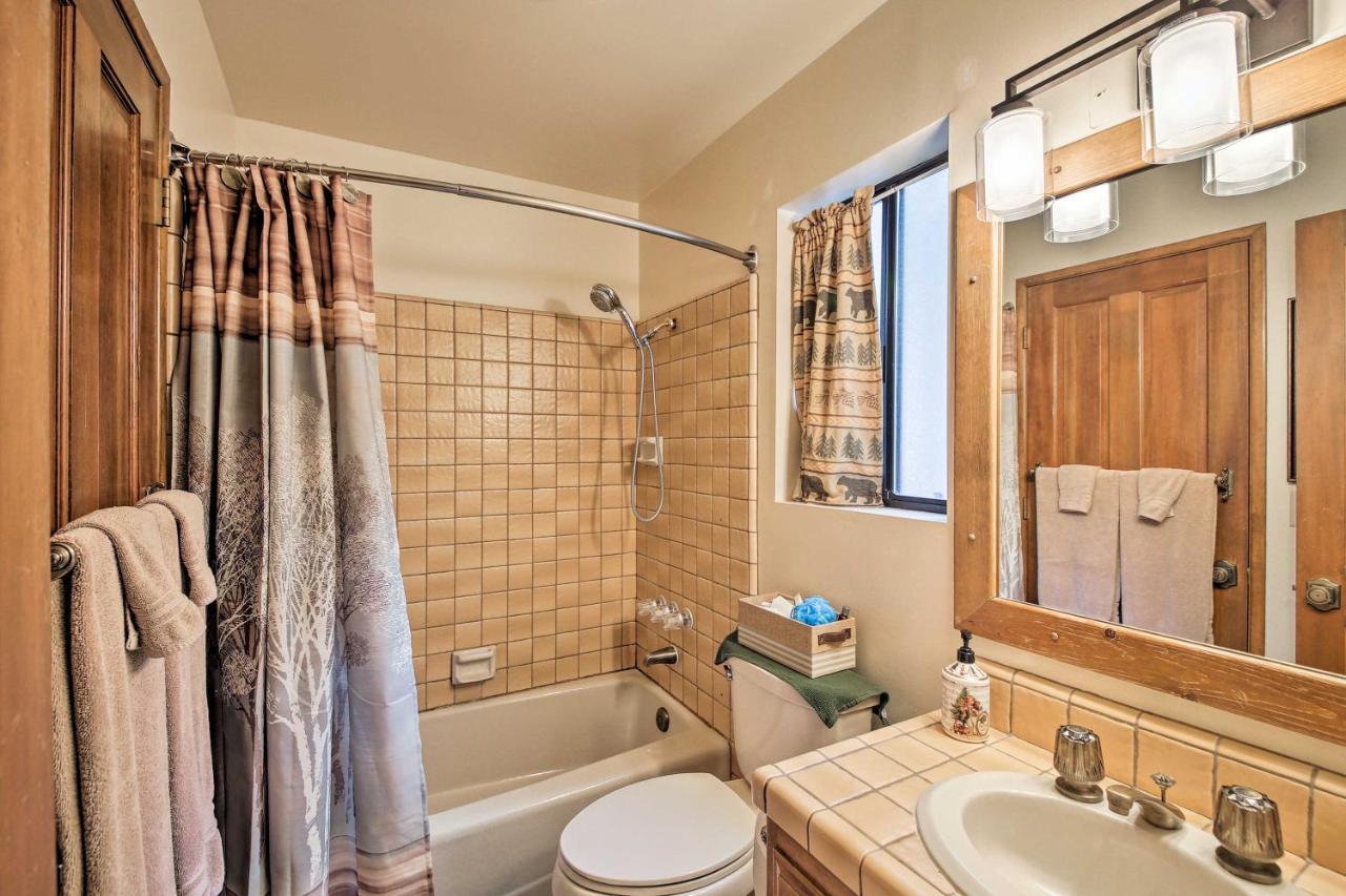 Spacious Lake Arrowhead Home With 2 Decks And Views ภายนอก รูปภาพ